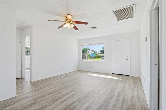 Building Photo - 1130 Alabar Ln