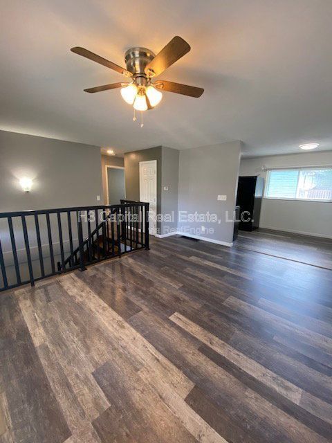 Building Photo - 217 Camelford Dr