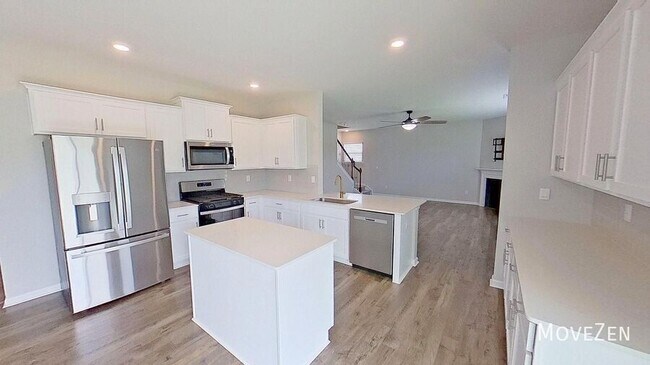 Building Photo - 349 Silicon Dr