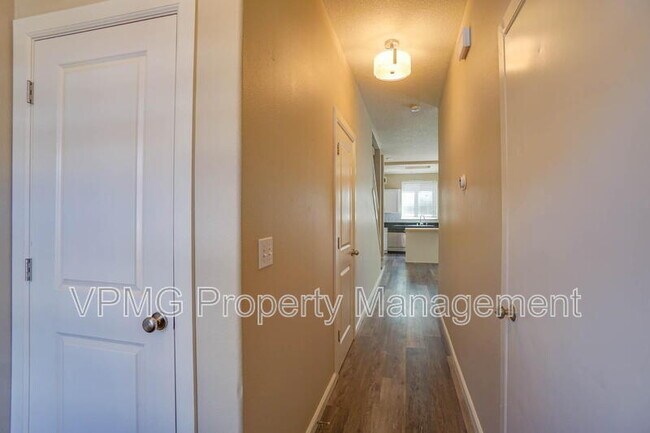 Building Photo - 4013 NE 89th Way
