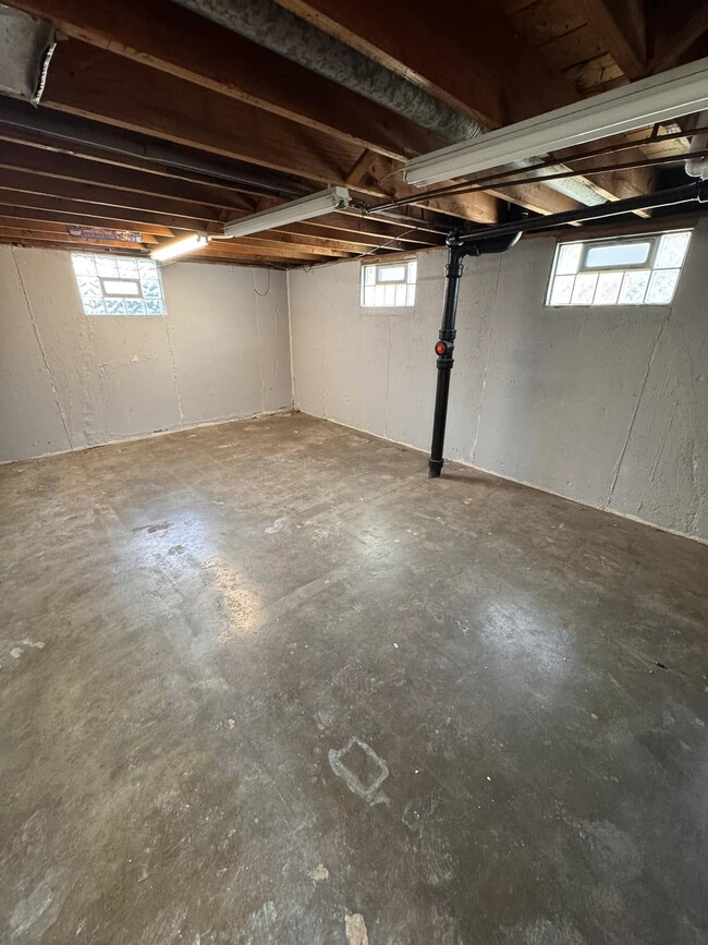 Basement - 760 Wachtel Ave