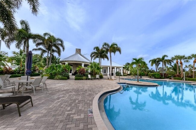 Building Photo - 10300 Tarpon Landings Terrace