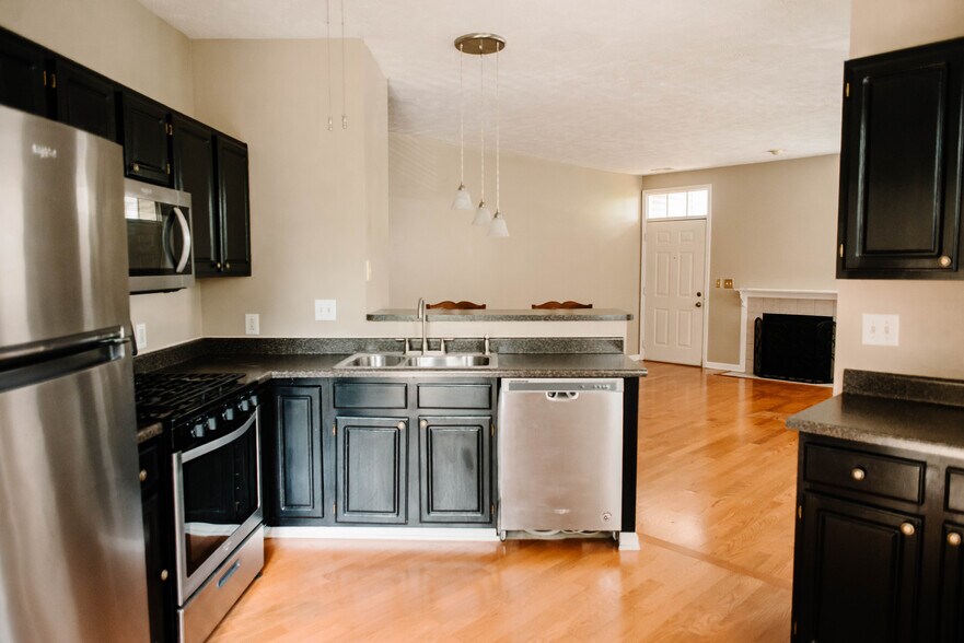 Building Photo - 1422 Eagle Pointe Dr
