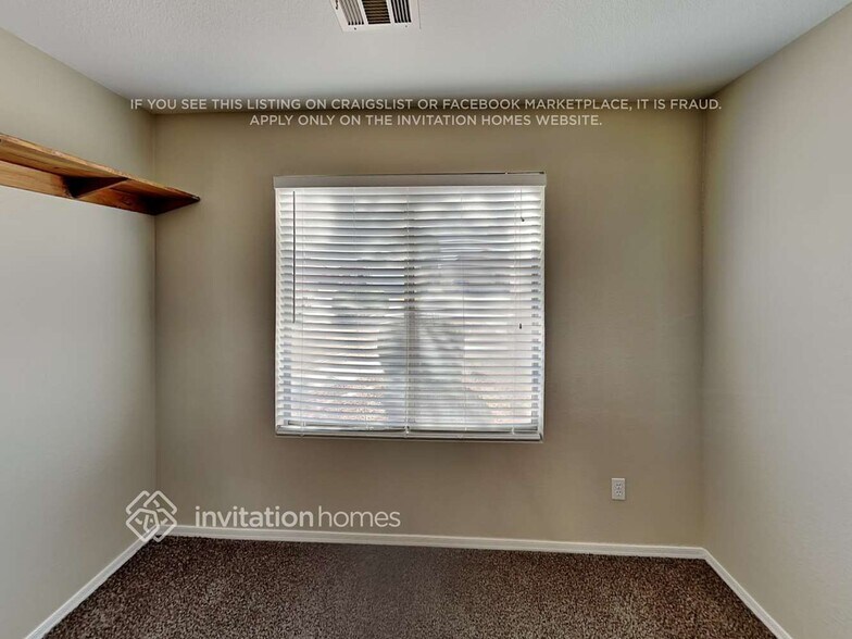 Building Photo - 866 E Mohave Ln