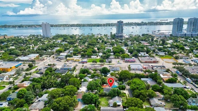 Primary Photo - 627 47th St