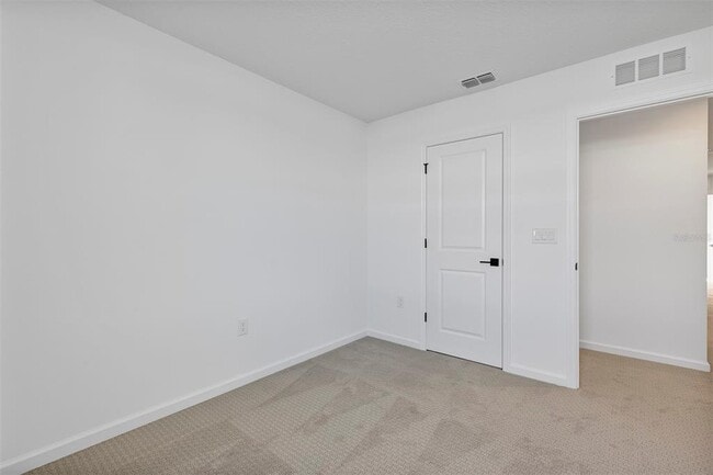 Building Photo - 1851 Pinecliff Dr