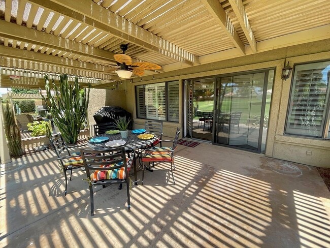 Building Photo - 41539 Woodhaven Dr W