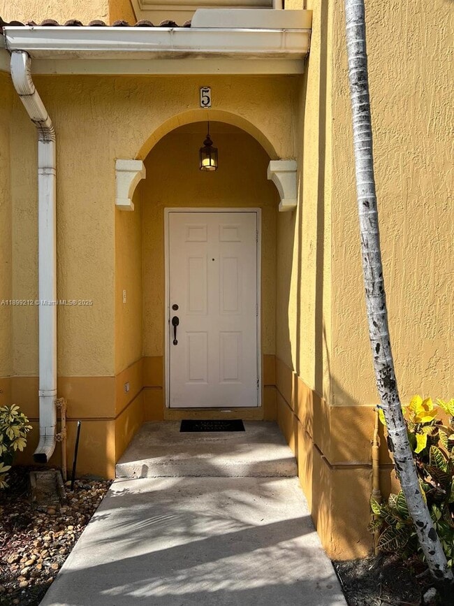 Building Photo - 10777 NW 84th Ln