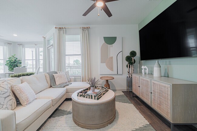 Building Photo - Live Rent-Free for 8 Weeks + Pocket a $500 GC!