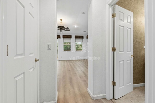 Building Photo - 5956 St Andrews Dr