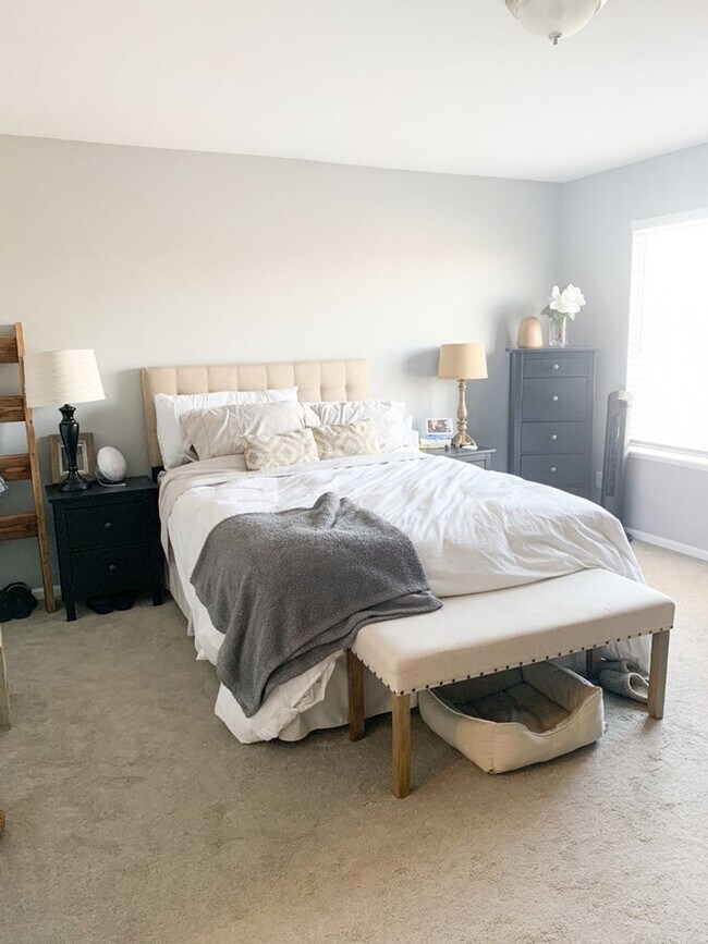 Building Photo - Evolve Real Estate: Complete Remodel with ...