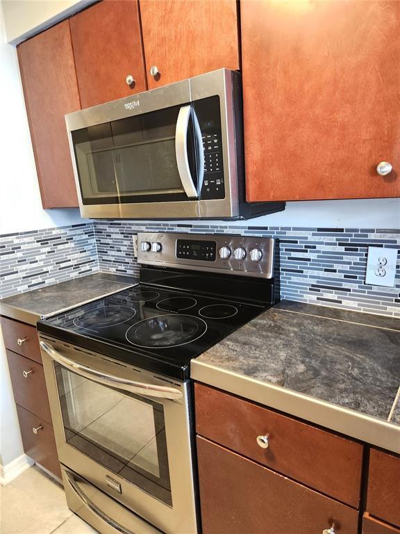 Building Photo - 7609 Abbey Ln