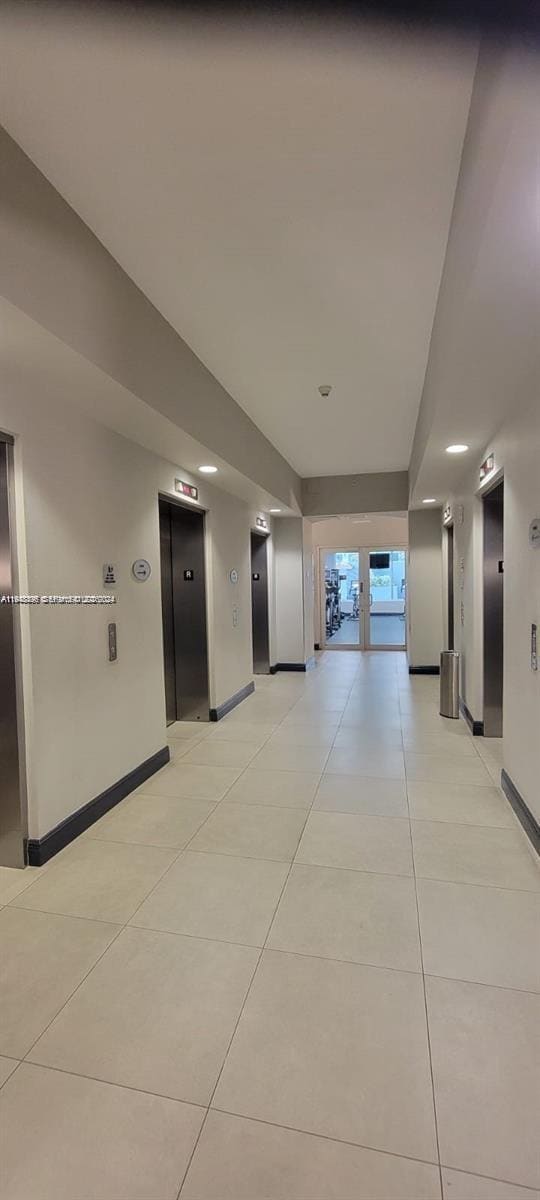 Building Photo - 1750 N Bayshore Dr