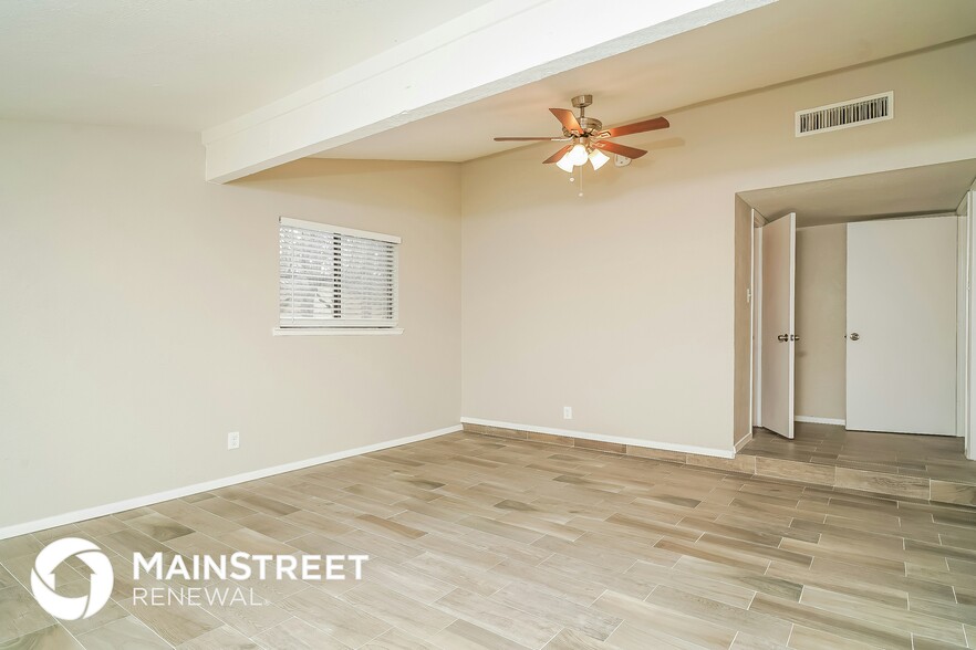 Building Photo - 4210 Coronet Ln