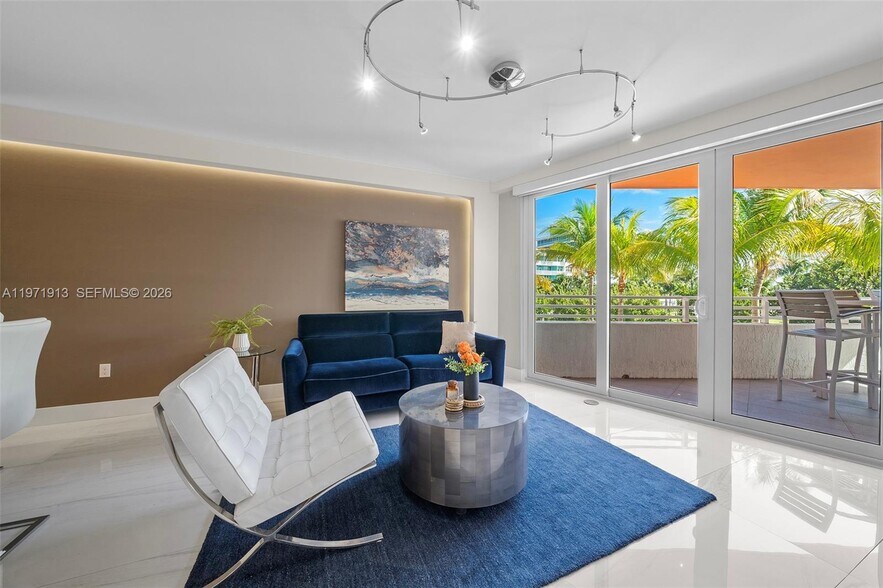 Building Photo - 226 Ocean Dr