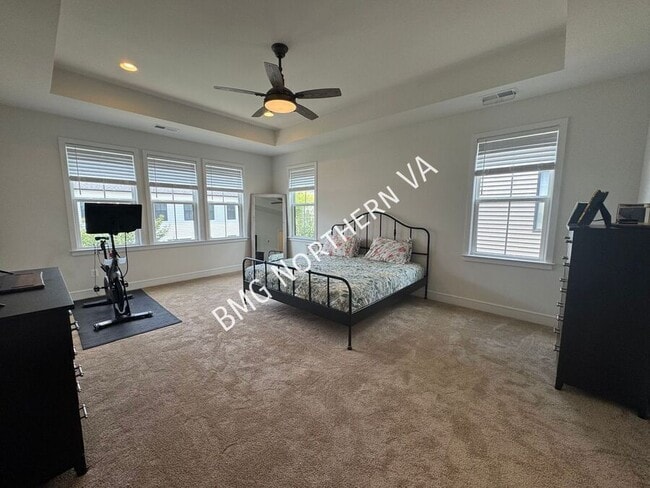 Building Photo - 25459 Byrnes Crossing Dr