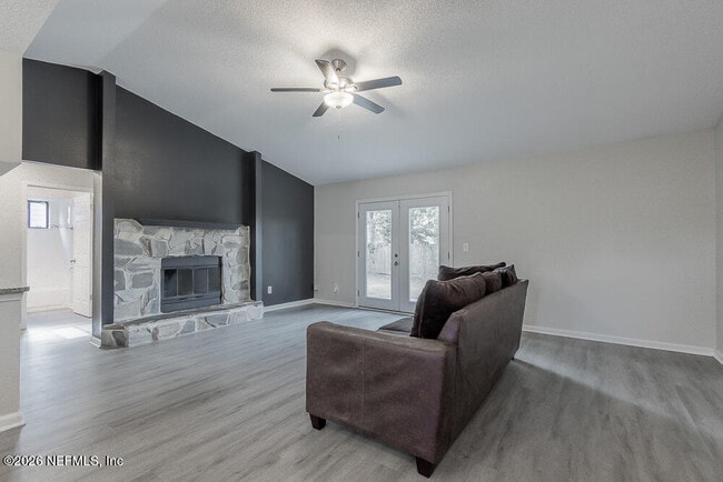 Building Photo - 8755 Huntington Woods Cir N