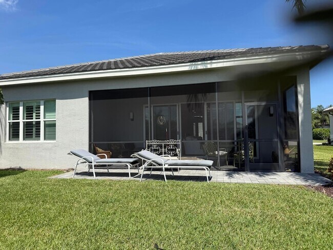 Building Photo - 12597 Vincenza Way