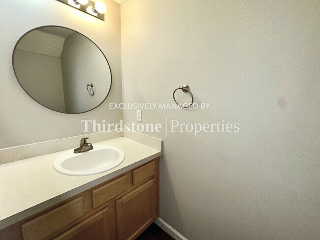 Building Photo - 7877 Playpen Ct