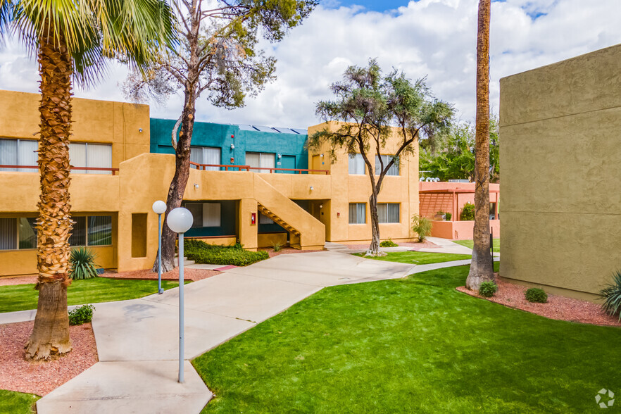 Apartments close to university of Arizona - Zona Verde