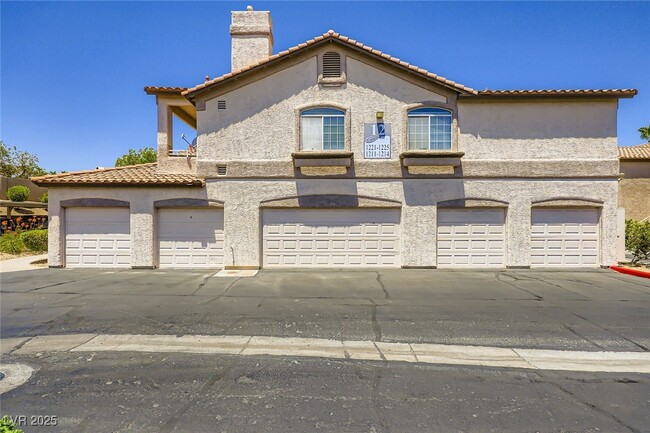 Building Photo - 75 N Valle Verde Dr