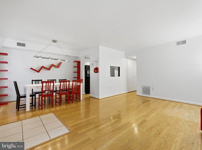 Building Photo - 7814 Coddle Harbor Ln