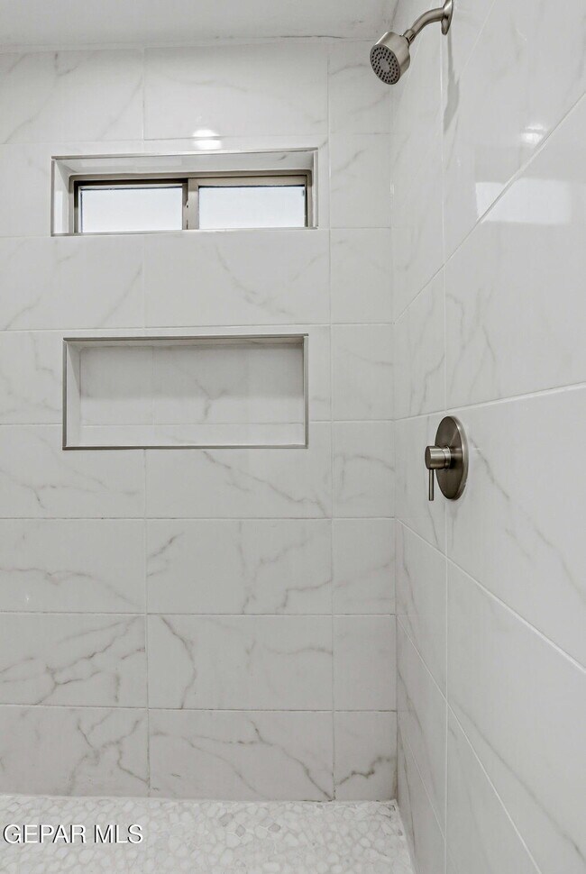 Building Photo - 13808 Paseo Sereno Dr