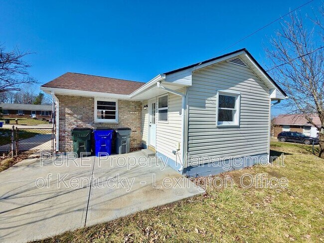 Building Photo - 3728 Crosby Dr