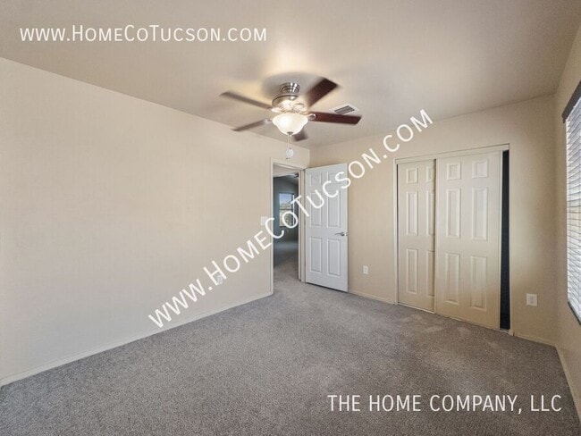 Building Photo - 5749 E Bellow Ln