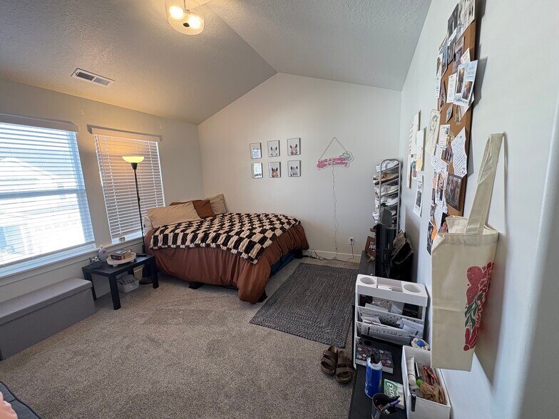 Primary Photo - 2029 N 3830 W