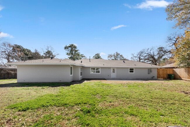 Building Photo - 10218 Moorberry Ln