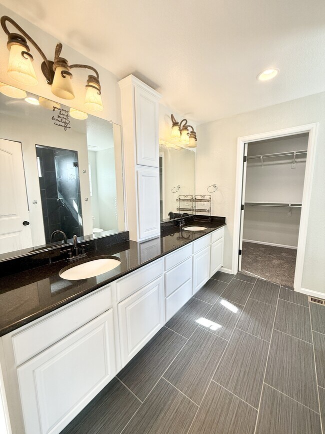 Building Photo - 3403 Yellowwood Ln