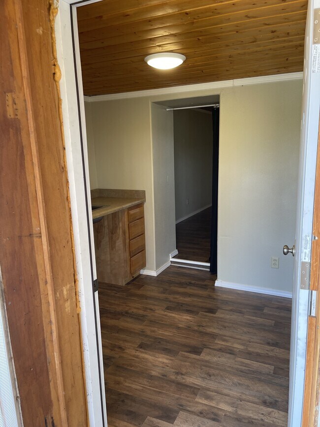 Building Photo - 361 S 2nd St