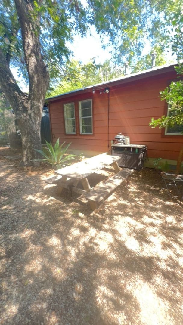 Building Photo - 1 bed Hyde Park Area home