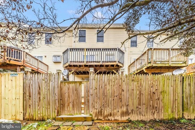 Building Photo - 19 Stonewall Ct