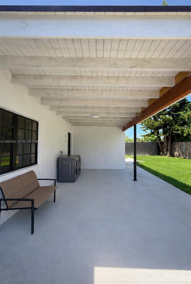 Building Photo - 9341 Marine Dr