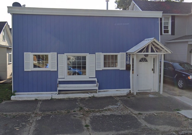 Primary Photo - 316 N Mt Pleasant Ave