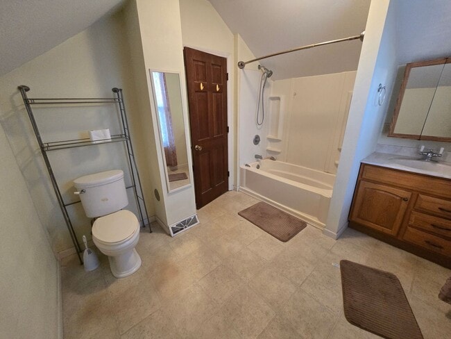 Building Photo - Charming 4 Bed Home for Rent