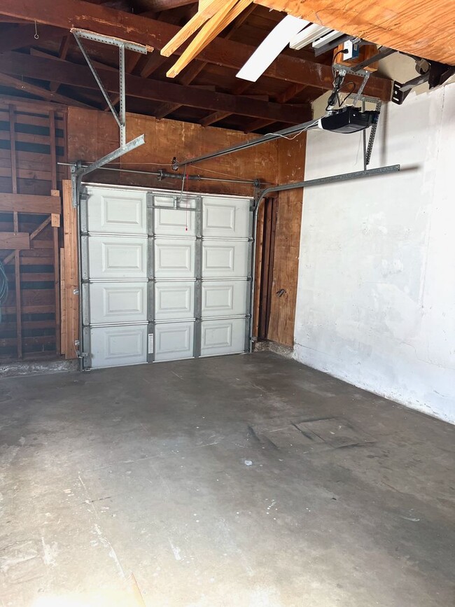 Building Photo - San Diego Charm: 3-Bed Home, Attached Gara...