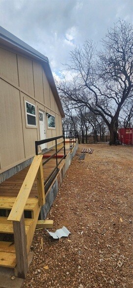 Building Photo - 5280 Atwell Ln