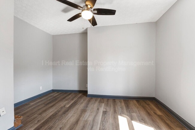 Building Photo - 957 Harrison Ave