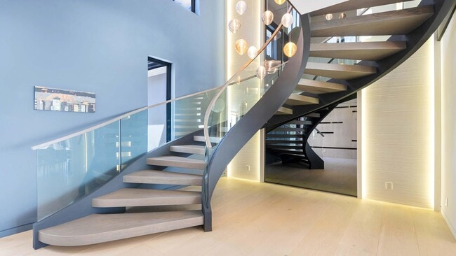 Building Photo - 6029 Old Ocean Blvd