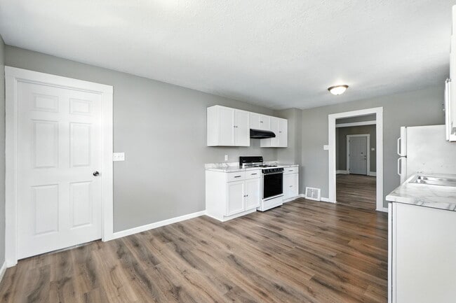 Building Photo - 3706 Oliver St