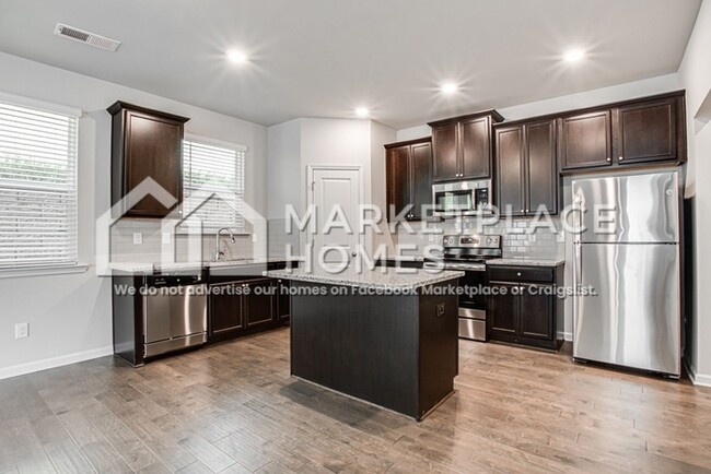 Building Photo - 6715 Hill Rock Ln