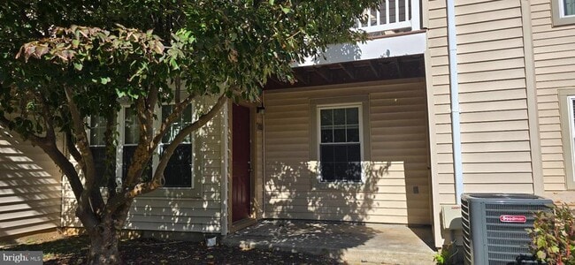 Primary Photo - 8883 Rusland Ct