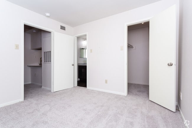1BR,1BA-465sft - Maya at White Rock