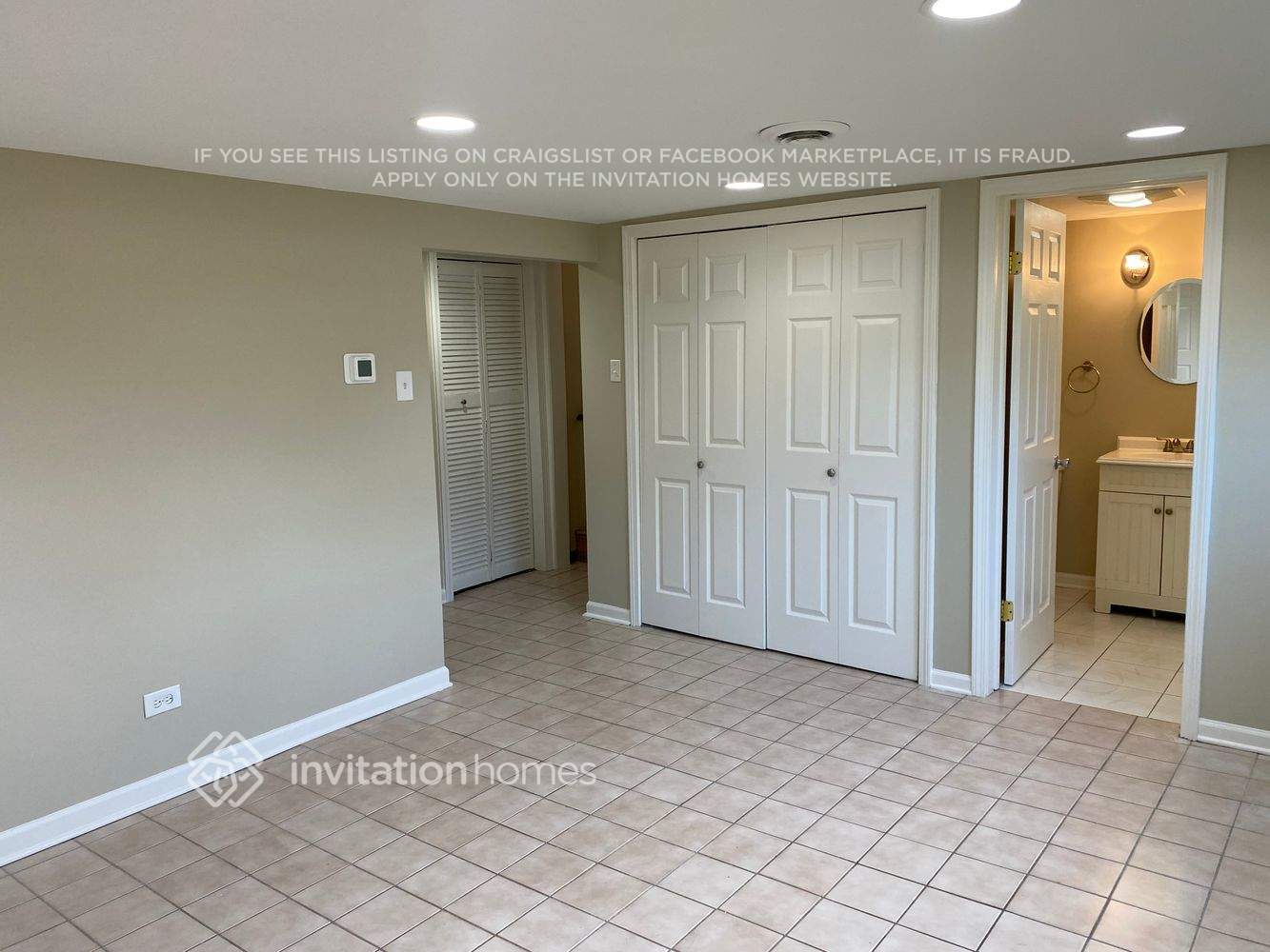 Building Photo - 4628 W 101st St