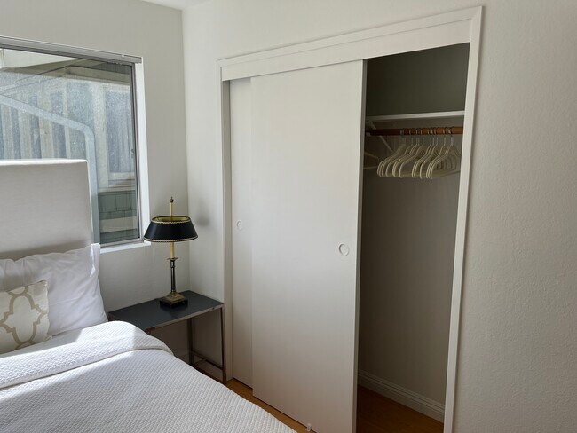 closet - 1795 San Pasqual St