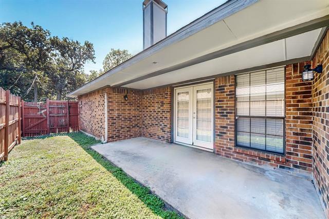 Building Photo - 1908 N Irving Heights Dr