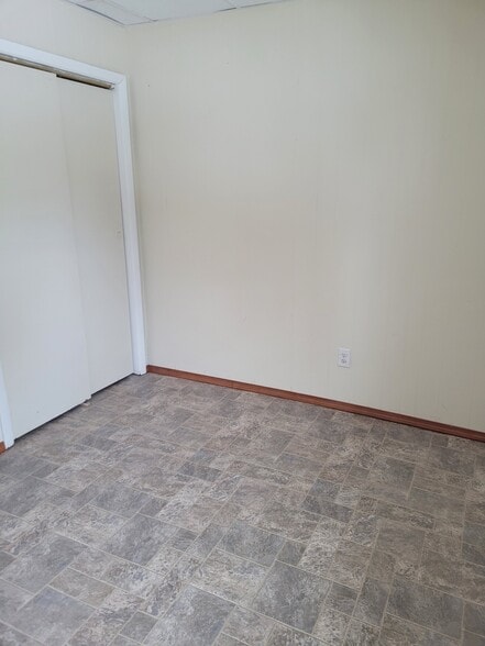Bedroom 1 - 101 Mitchell St